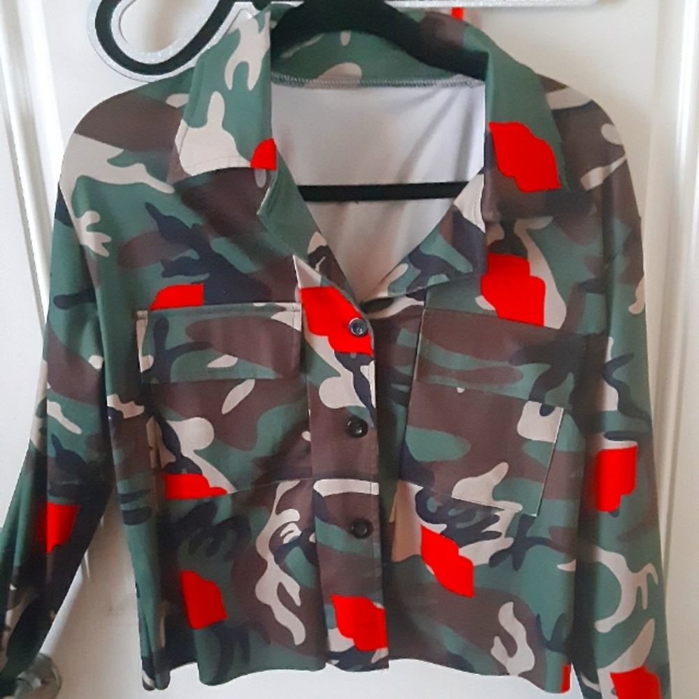 Camo lip jacket